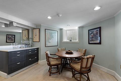 10 Gregory St, Marblehead, MA 01945 photo 28