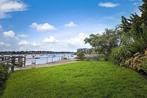 10 Gregory St, Marblehead, MA 01945 photo 30