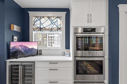 10 Gregory St, Marblehead, MA 01945 photo 11