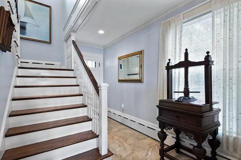 10 Gregory St, Marblehead, MA 01945 photo 13