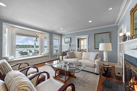 10 Gregory St, Marblehead, MA 01945 photo 4