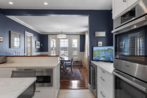 10 Gregory St, Marblehead, MA 01945 photo 12