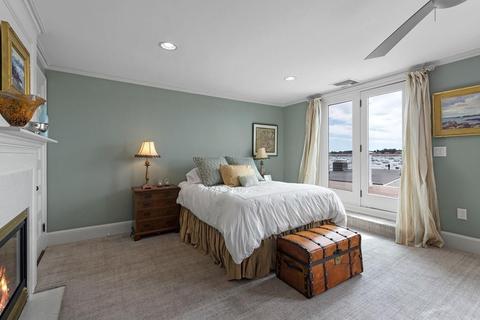 10 Gregory St, Marblehead, MA 01945 photo 17