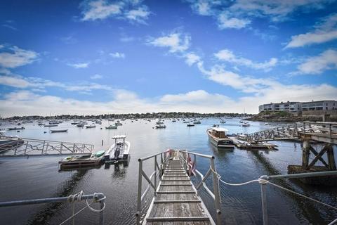 10 Gregory St, Marblehead, MA 01945 photo 31