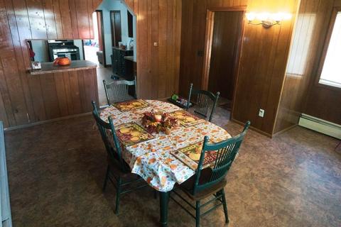 23 Hilton St, Chicopee, MA 01020 photo 6