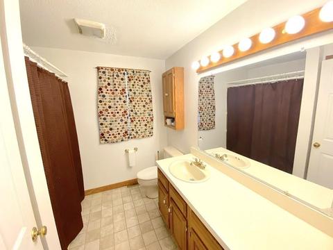 79 Eloise St, Springfield, MA 01118 photo 5