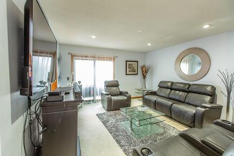 15 Barber St, Springfield, MA 01109 photo 9