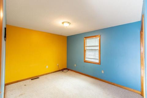 15 Barber St, Springfield, MA 01109 photo 14
