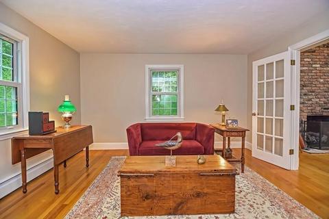 59 South St, Upton, MA 01568 photo 13