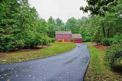 59 South St, Upton, MA 01568 photo 2