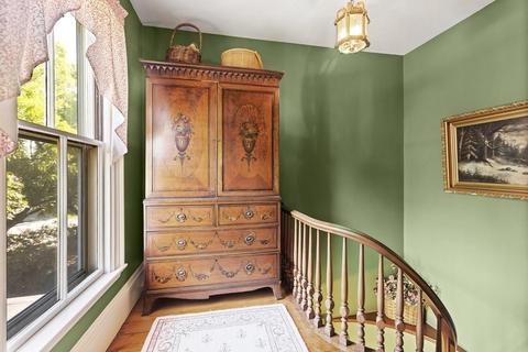 26 Leonard St, Gloucester, MA 01930 photo 6