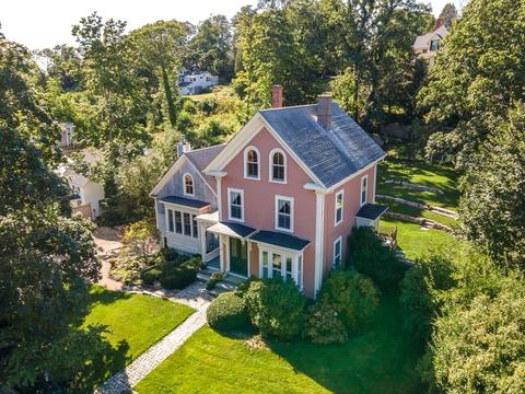 26 Leonard St, Gloucester, MA 01930 photo 2