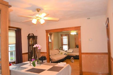 75 Jefferson Ave, Everett, MA 02149 photo 4
