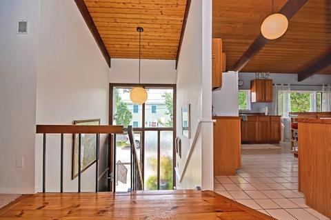 17 Apple St, Gloucester, MA 01930 photo 4