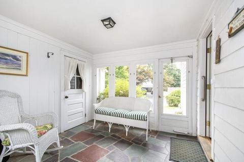 9 Winthrop Rd, Hingham, MA 02043 photo 3