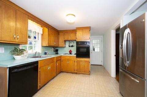 9 Winthrop Rd, Hingham, MA 02043 photo 4