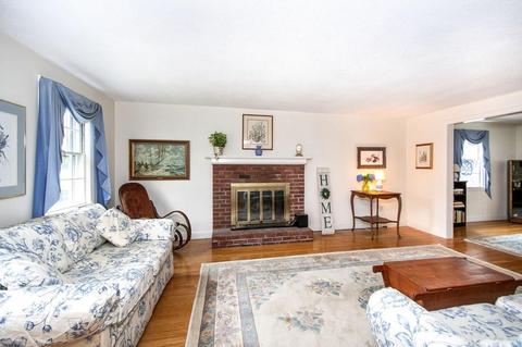 9 Winthrop Rd, Hingham, MA 02043 photo 10
