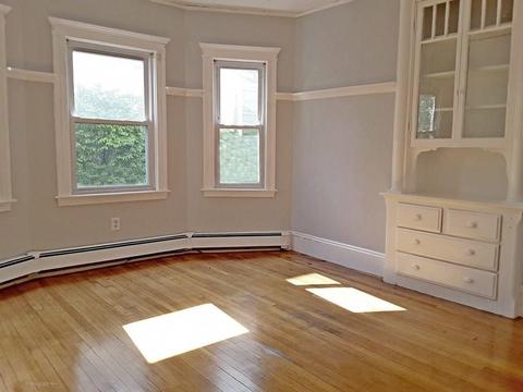 12 Bailey St, Somerville, MA 02144 photo 9