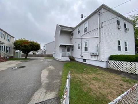 10 Emery St, Fall River, MA 02724 photo 2