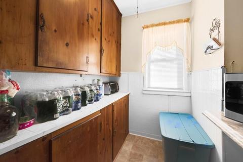 72 Rittenhouse Ter, Springfield, MA 01108 photo 9