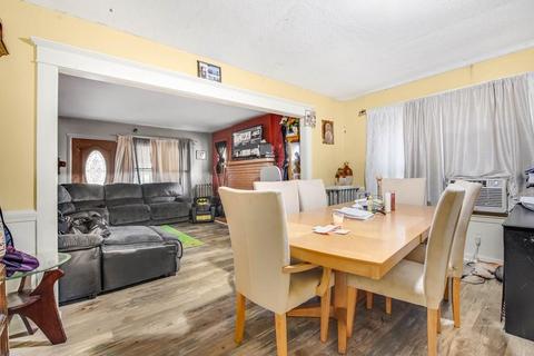 72 Rittenhouse Ter, Springfield, MA 01108 photo 11