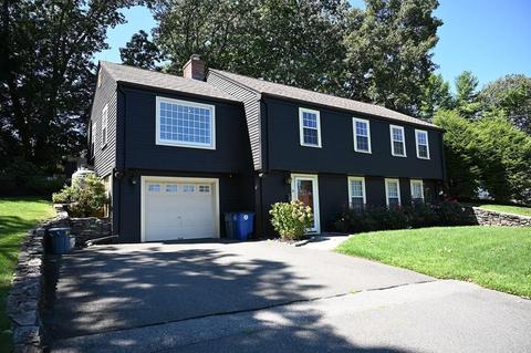 8 Longbow Rd, Lynnfield, MA 01940 photo 1