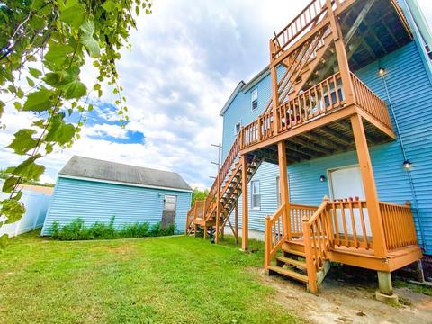 24 Shaw Park Ave, Chicopee, MA 01013 photo 4