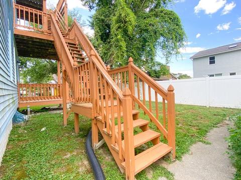 24 Shaw Park Ave, Chicopee, MA 01013 photo 7