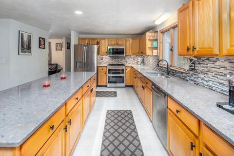 128 Kendall Hill Rd, Sterling, MA 01564 photo 9