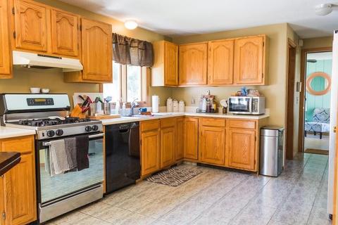 45 Winterset Dr, Springfield, MA 01129 photo 9