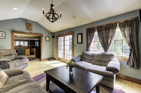 12 Pleasant, Upton, MA 01568 photo 15