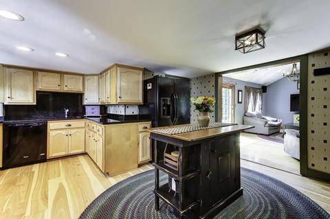 12 Pleasant, Upton, MA 01568 photo 6
