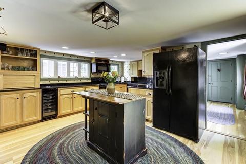 12 Pleasant, Upton, MA 01568 photo 5