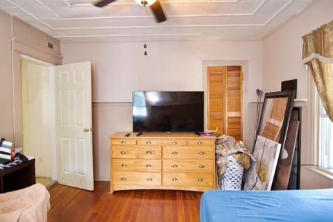 166 Euclid Ave, Springfield, MA 01108 photo 23