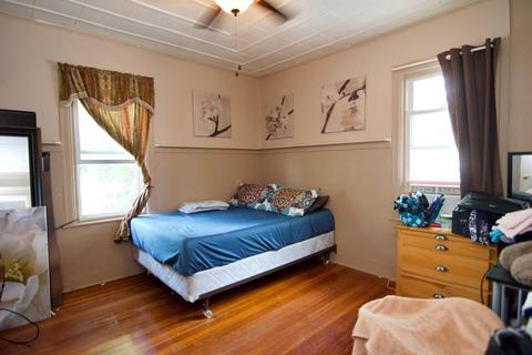 166 Euclid Ave, Springfield, MA 01108 photo 22