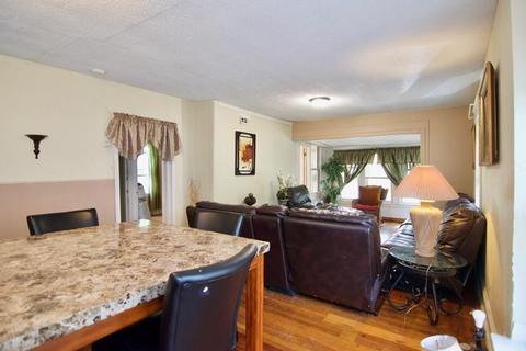 166 Euclid Ave, Springfield, MA 01108 photo 14