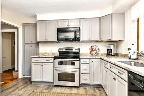 46 Highland St, Barnstable, MA 02601 photo 16
