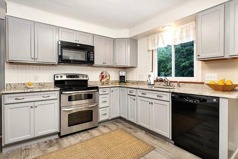 46 Highland St, Barnstable, MA 02601 photo 14