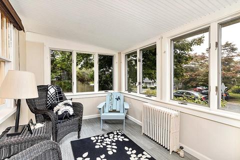 46 Highland St, Barnstable, MA 02601 photo 5