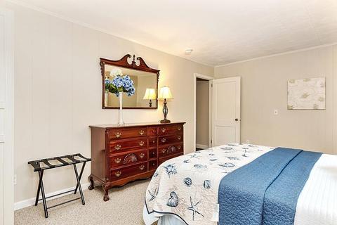 46 Highland St, Barnstable, MA 02601 photo 22