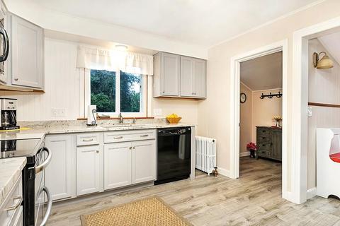 46 Highland St, Barnstable, MA 02601 photo 15