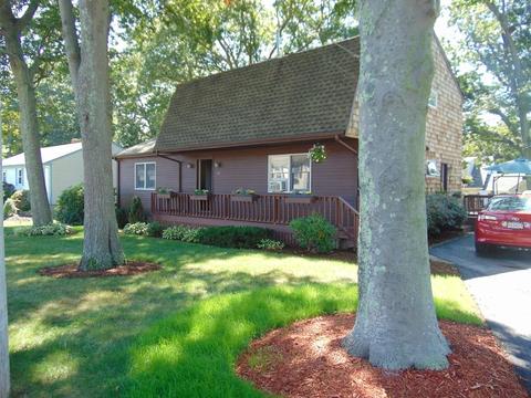 221 Corbett St, Fall River, MA 02720 photo 1