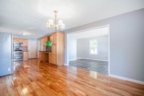 20 Emeline Ct, Springfield, MA 01128 photo 7