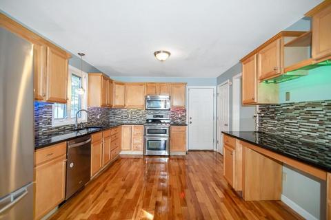 20 Emeline Ct, Springfield, MA 01128 photo 8