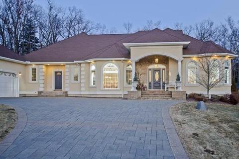 148 Cislak Dr, Ludlow, MA 01056 photo 2