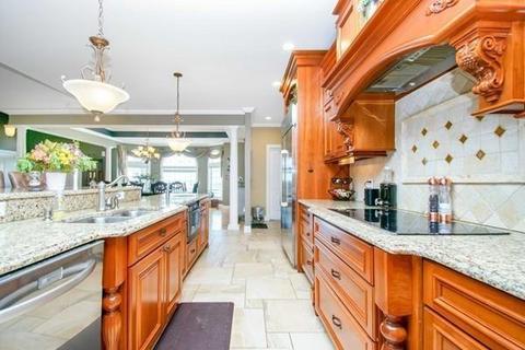 148 Cislak Dr, Ludlow, MA 01056 photo 9