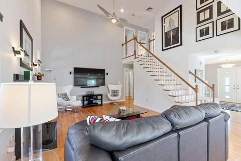 6 Anna Dr, Danvers, MA 01923 photo 8