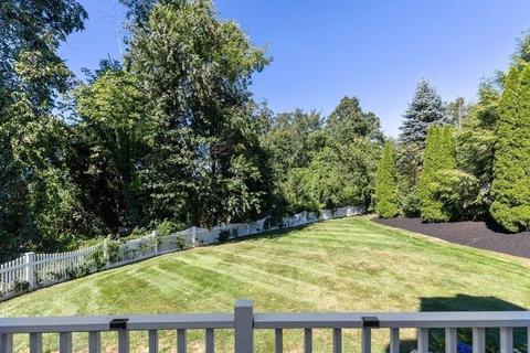 6 Anna Dr, Danvers, MA 01923 photo 4