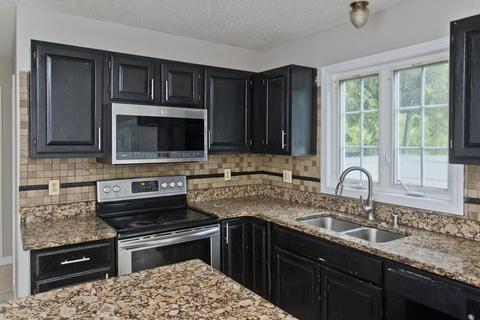 23 Martha St, Springfield, MA 01151 photo 6
