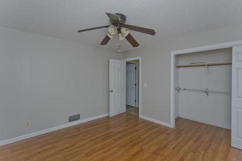 23 Martha St, Springfield, MA 01151 photo 9